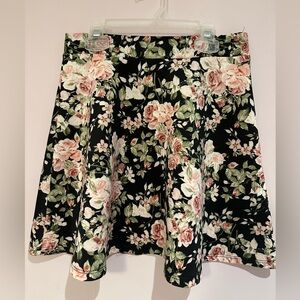 Ardene floral skater skirt - Small